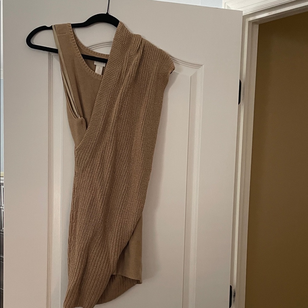 Chico's Tan Sleeveless Sweater